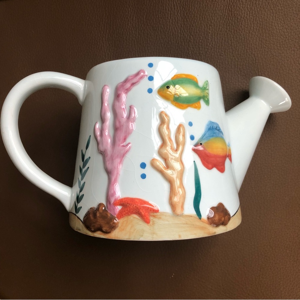 🐟🐠🐡 Coastal Themed Decorative Watering Can 🐡🐠🐟 - Picture 2 of 5